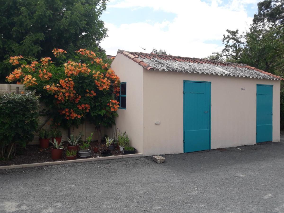 Logis De Lange Studio 2 P Saint-Hilaire-la-Palud Exteriör bild
