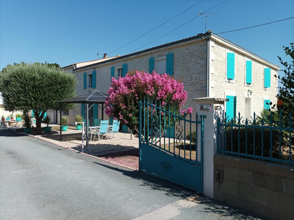 Logis De Lange Studio 2 P Saint-Hilaire-la-Palud Exteriör bild